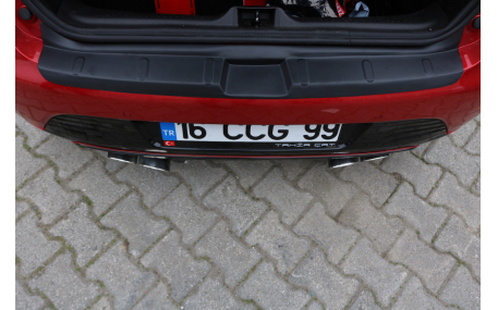 Накладка на задний бампер Renault Clio