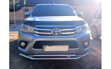 Дефлектор капота Toyota Hilux 