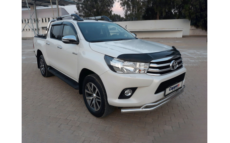 Дефлектор капота Toyota Hilux 