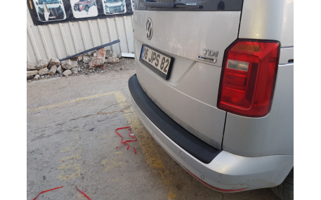 Накладка на задний бампер Volkswagen Caddy