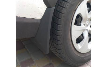 Брызговики Toyota RAV4