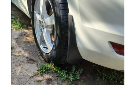 Брызговики Volkswagen Touran