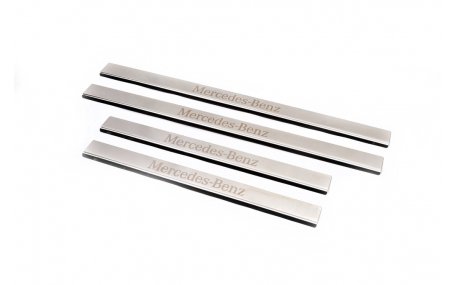 Накладки на пороги Mercedes E-class W124