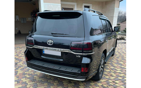 Фонари задние Toyota Land Cruiser 200