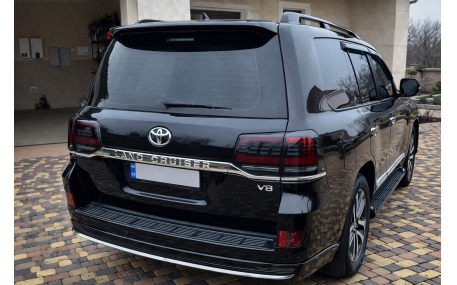 Фонари задние Toyota Land Cruiser 200
