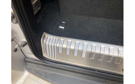 Накладка на задний бампер Toyota Land Cruiser Prado 150