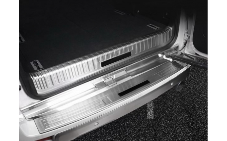 Накладка на задний бампер Toyota Land Cruiser Prado 150