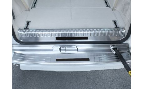 Накладка на задний бампер Toyota Land Cruiser Prado 150