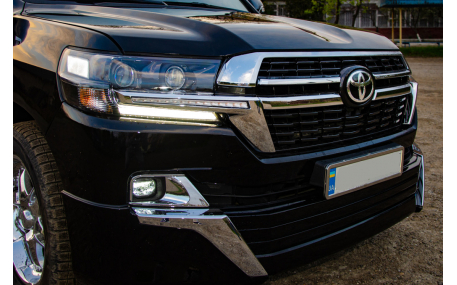Накладки на бампера Toyota Land Cruiser 200