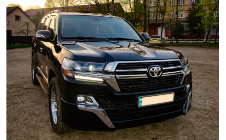 Накладки на бампера Toyota Land Cruiser 200