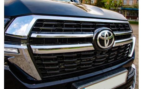 Накладки на бампера Toyota Land Cruiser 200