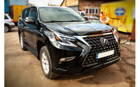 Решетка радиатора Lexus GX
