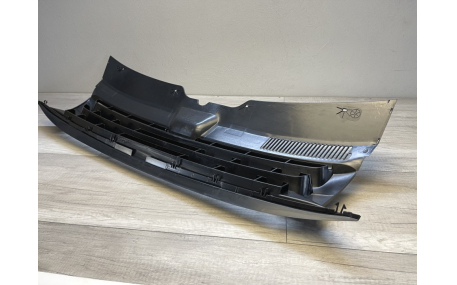 Решетка радиатора Volkswagen T5  