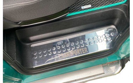 Накладки на пороги Volkswagen T4