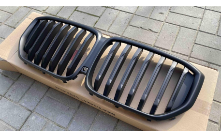 Решетка радиатора BMW X5 G05 2023-2025