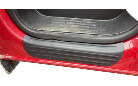 Накладки на пороги Volkswagen T6