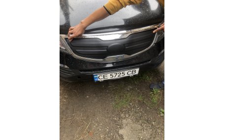 Зимняя накладка на решетку Kia Sportage