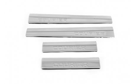 Накладки на пороги Ford Courier