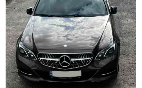 Решетка радиатора Mercedes E-class W212 2013-2016