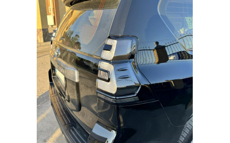 Фонари задние Toyota Land Cruiser Prado 150 2017-2023