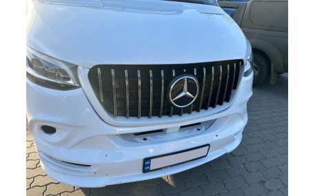 Решетка радиатора Mercedes Sprinter W907