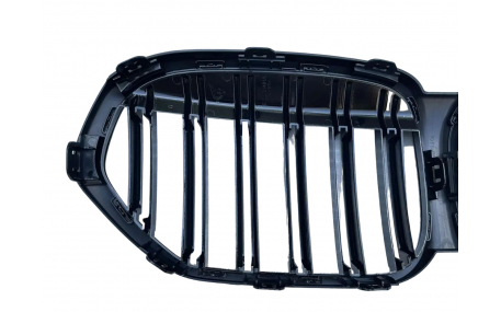 Решетка радиатора BMW X1 F48 2019-2021