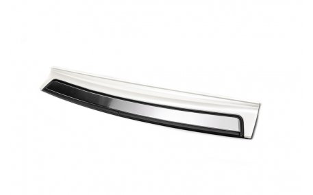 Накладка на задний бампер Toyota Land Cruiser 200