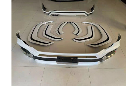 Накладки на бампера Toyota Land Cruiser 300