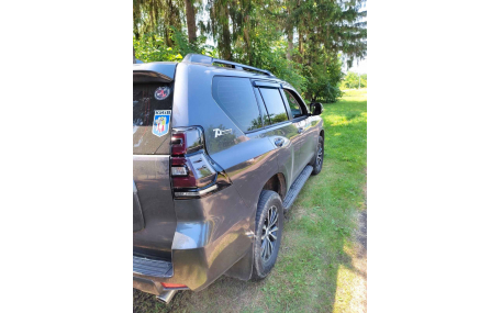 Фонари задние Toyota Land Cruiser Prado 150 2017-2023