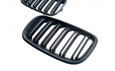 Решетка радиатора BMW X5 (E70)