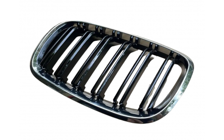 Решетка радиатора BMW X5 (E70)