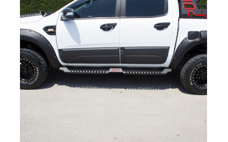 Подножки Volkswagen Amarok