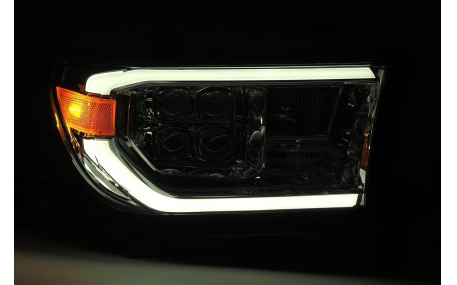 Фары передние Toyota Tundra 2007-2013
