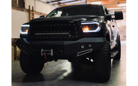 Фары передние Toyota Tundra 2007-2013