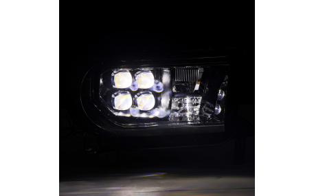 Фары передние Toyota Tundra 2007-2013
