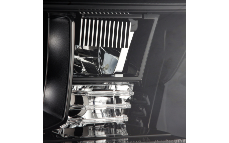 Фары передние Toyota Tundra 2007-2013