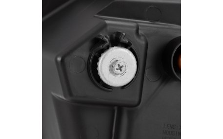 Фары передние Toyota Tundra 2007-2013