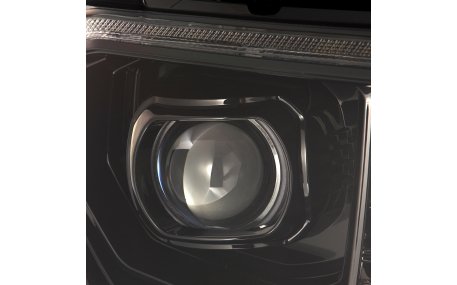 Фары передние Toyota Tundra 2007-2013