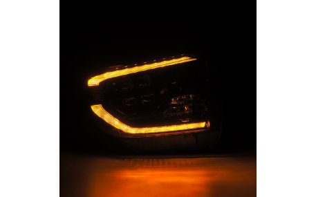 Фары передние Toyota Tundra 2014-2021