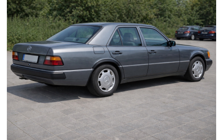 Арки Mercedes E-class W124