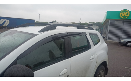 Дефлекторы окон Renault Duster