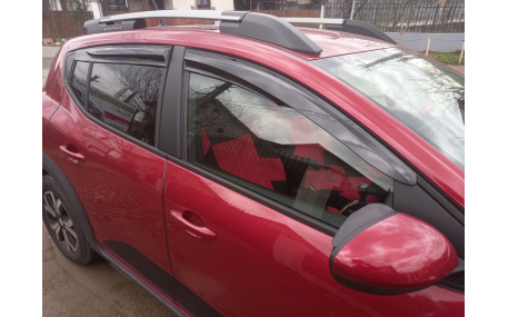Дефлекторы окон Renault Sandero