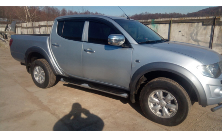 Дефлекторы окон Mitsubishi L200