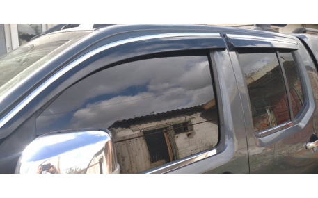 Дефлекторы окон Nissan Navara