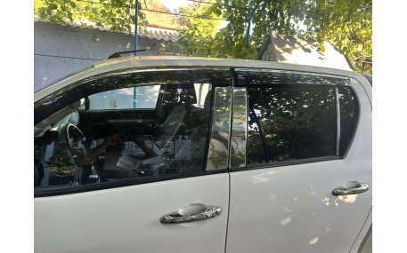 Дефлекторы окон Toyota Hilux