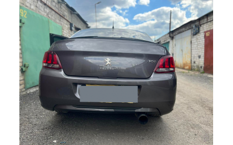 Спойлер Peugeot 301
