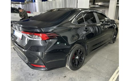 Спойлер Toyota Corolla