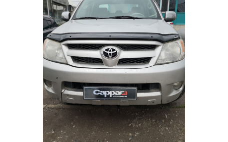 Дефлектор капота Toyota Hilux