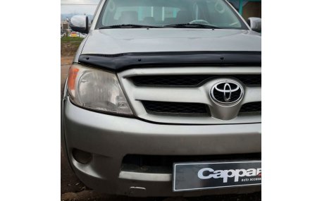 Дефлектор капота Toyota Hilux