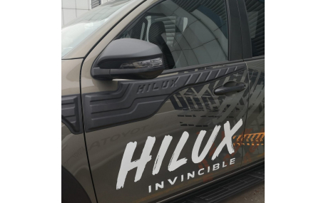 Молдинги дверей Toyota Hilux